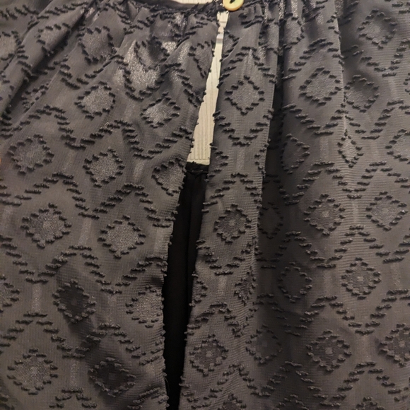 Cute textured top from DR2 size M - Picture 6 of 6